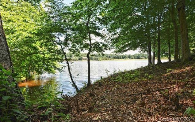 Property image 4 at 300 Lake Providence Drive, Matthews, NC 28104