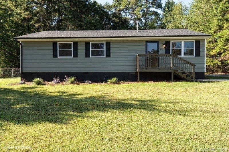 Property image 2 at 3115 Crawford Avenue, Gastonia, NC 28052