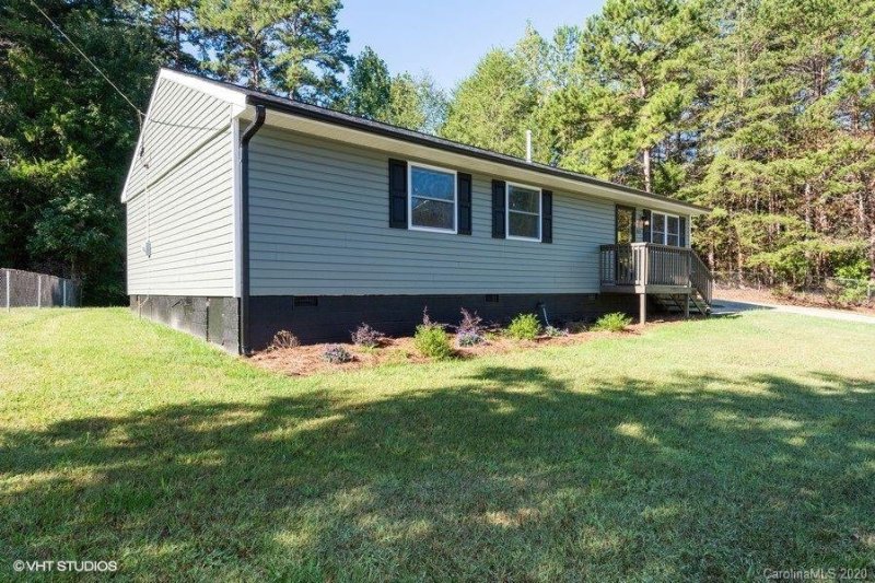 Property image 3 at 3115 Crawford Avenue, Gastonia, NC 28052