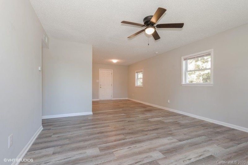 Property image 5 at 3115 Crawford Avenue, Gastonia, NC 28052