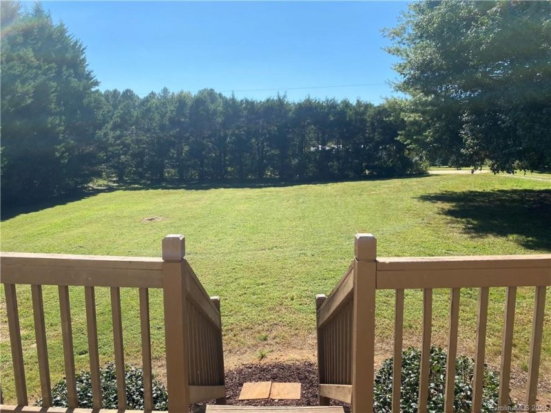 Property image 2 at 382 Deerchase Circle, Statesville, NC 28625