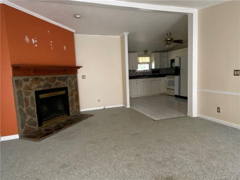 Property image 4 at 382 Deerchase Circle, Statesville, NC 28625