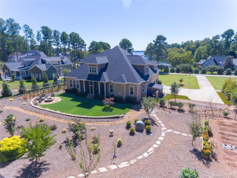 Property image 3 at 230 Washam Road, Mooresville, NC 28117