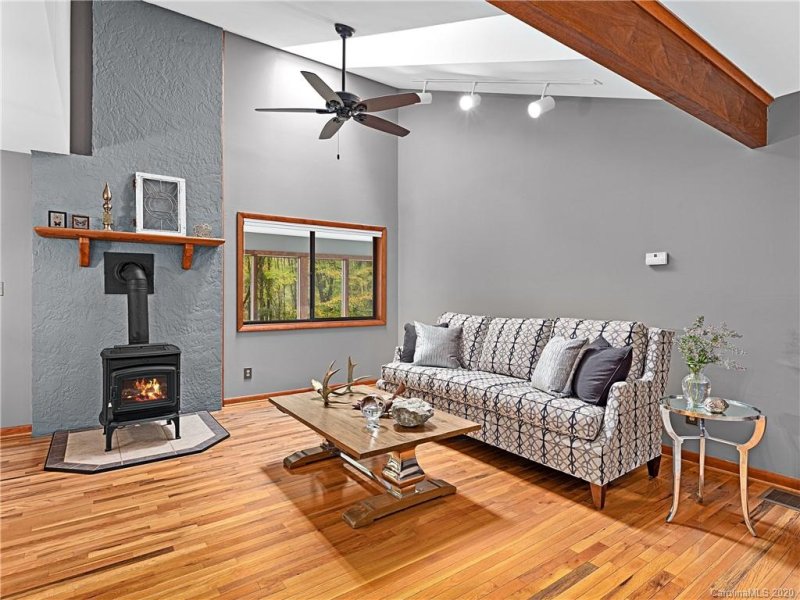 Property image 5 at 25 Indian Trail, Asheville, NC 28803