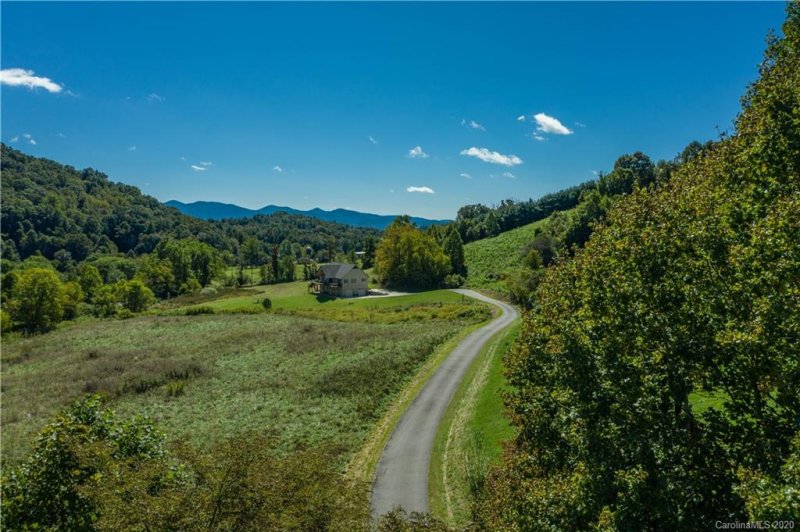 Property image 3 at 123 Bridal Path Trail, Mars Hill, NC 28754