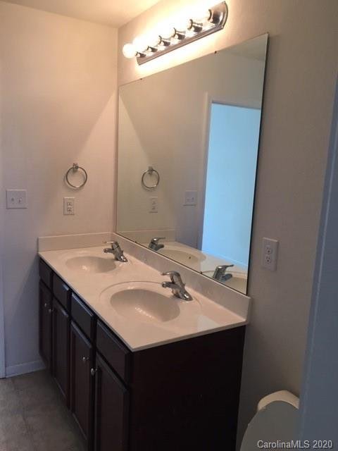 Property image 3 at 1133 Swearngan Ridge Court, Charlotte, NC 28216