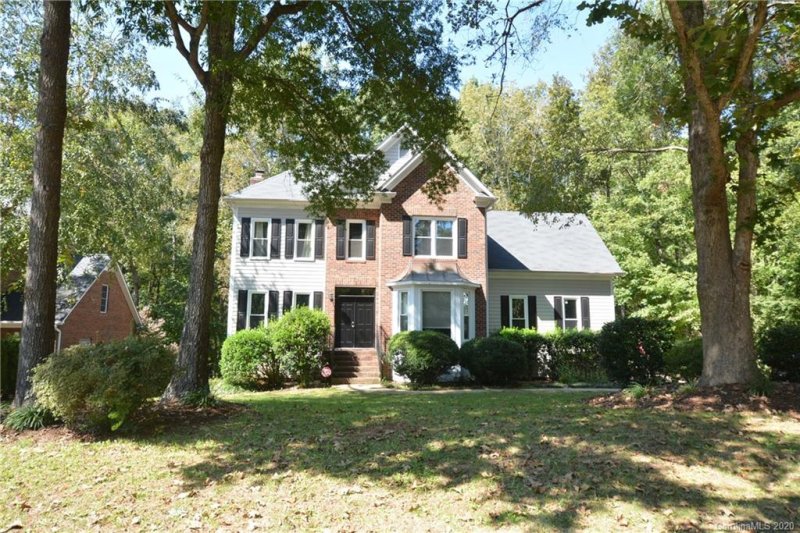 2070 Cavendale Drive