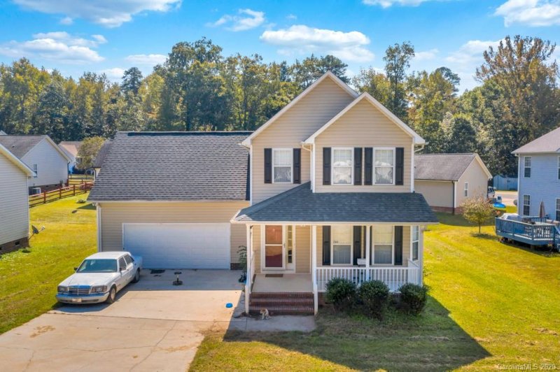 Property image 3 at 2040 Brantley Creek Drive, Kannapolis, NC 28083