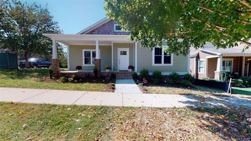 Property image 3 at 1901 4th Street Lane, Hickory, NC 28601