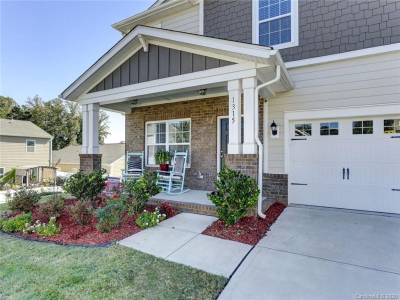 Property image 3 at 1315 Misty Morning Court, Fort Mill, SC 29708