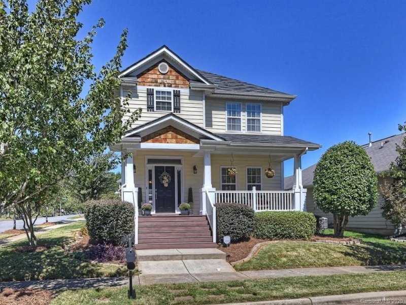 14007 Cedar Pond Circle