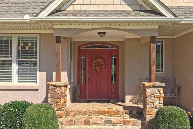 Property image 3 at 82 Devonshire Drive, Mills River, NC 28759