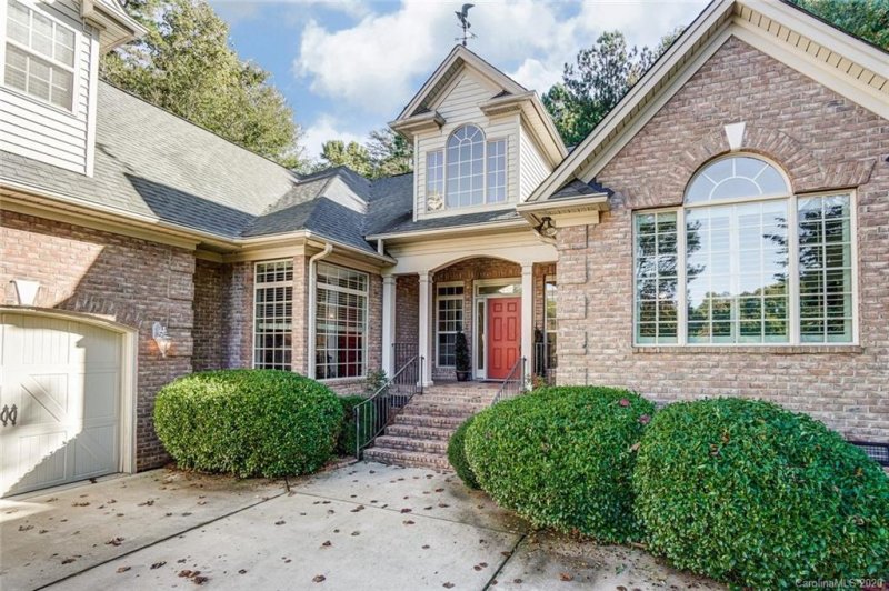 1734 Mineral Springs Road
