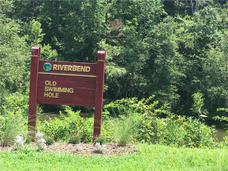 Property image 3 at 85 Pelican Lane, Lake Lure, NC 28746