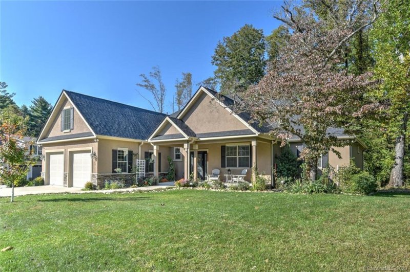 Property image 2 at 32 Mistletoe Trail, Hendersonville, NC 28791