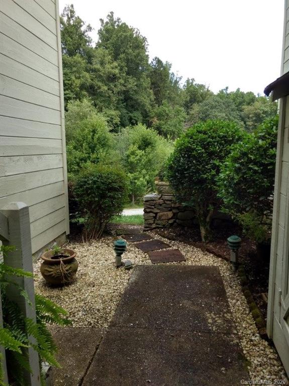 Property image 3 at 45 Lake Drive, Laurel Park, NC 28739