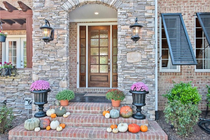 Property image 3 at 6639 Fox Ridge Circle, Davidson, NC 28036