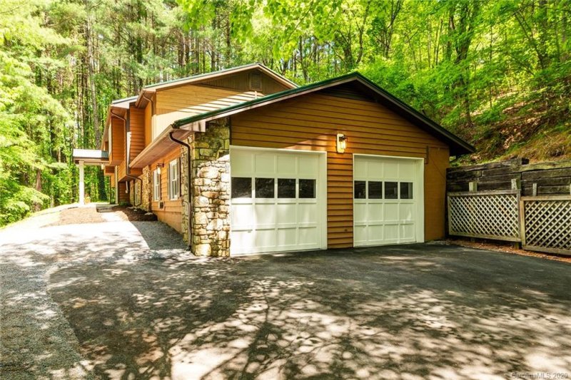 Property image 2 at 6 Bethel Drive, Asheville, NC 28803