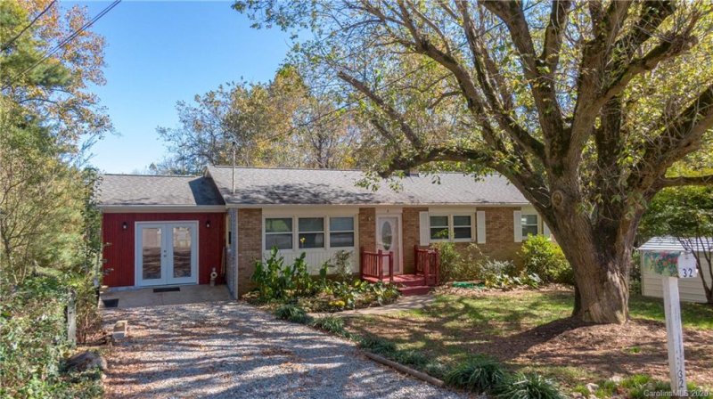 Property image 2 at 32 Debra Lane, Asheville, NC 28806