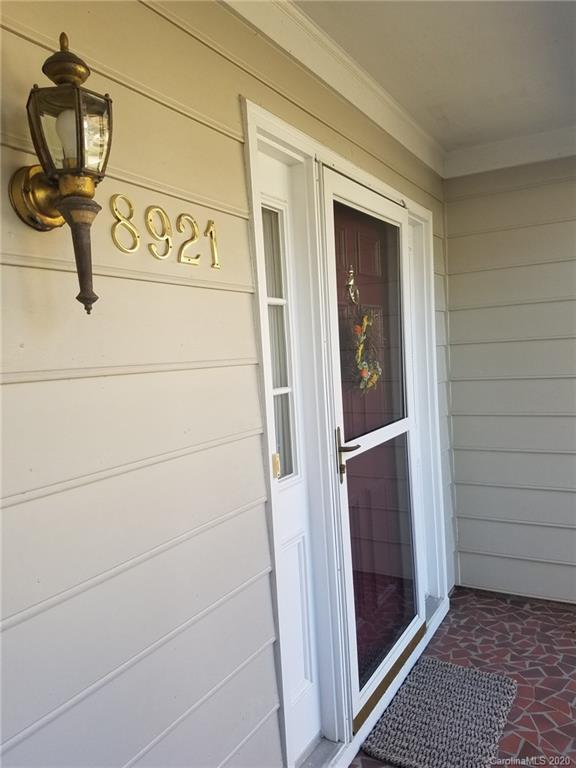 Property image 2 at 8921 Rittenhouse Circle, Charlotte, NC 28270