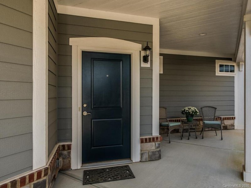 Property image 3 at 16005 Lakeside Loop Lane, Cornelius, NC 28031