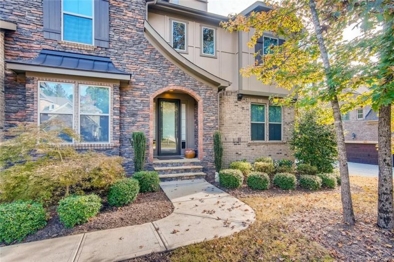 Property image 3 at 16123 Calverie Court, Charlotte, NC 28278