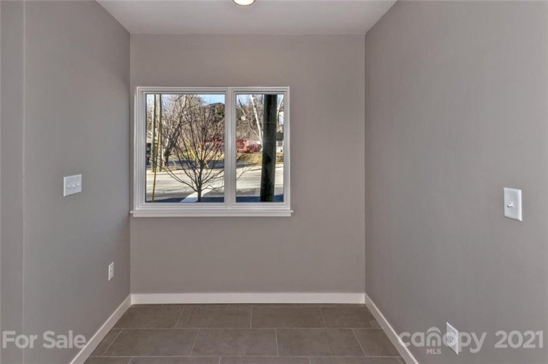 Property image 5 at 104 Southside Avenue, Asheville, NC 28801