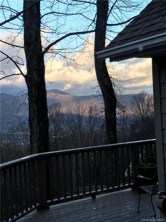 Property image 3 at 284 Weatherwatch Lane, Waynesville, NC 28786