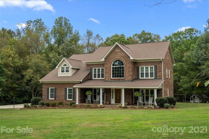 109 Windsor Greene Drive