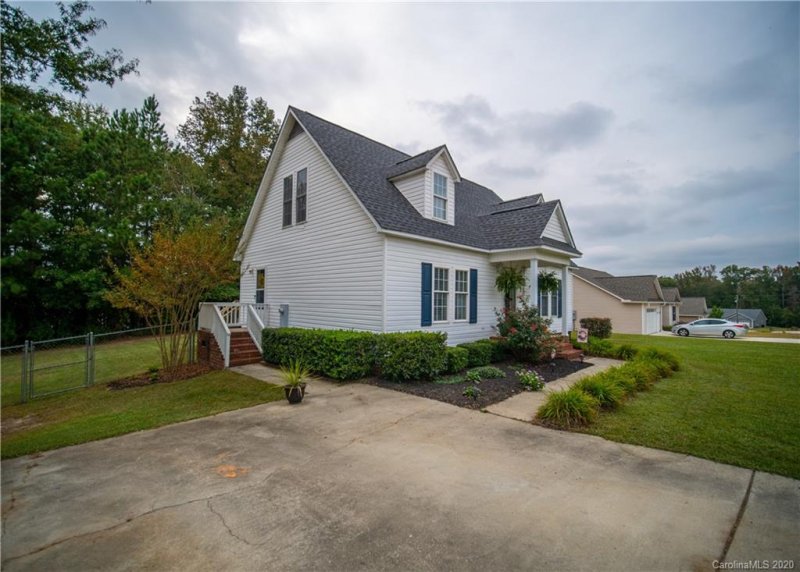 Property image 3 at 5122 Sedgefield Drive, Lancaster, SC 29720