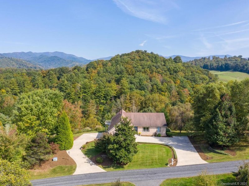 Property image 3 at 125 Horseshoe Trail, Barnardsville, NC 28709