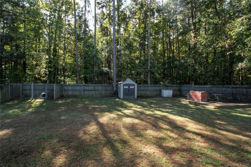 Property image 5 at 6940 Silver Garden Lane, Charlotte, NC 28216