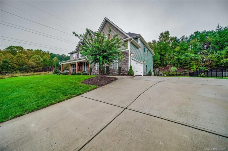 Property image 3 at 3960 Rivendell Road, Denver, NC 28037