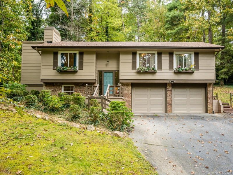 Property image 3 at 2 Muirfield Drive, Arden, NC 28704