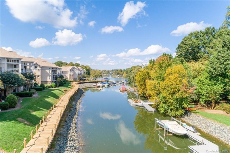 Property image 3 at 108 Pier 33 Drive, Mooresville, NC 28117