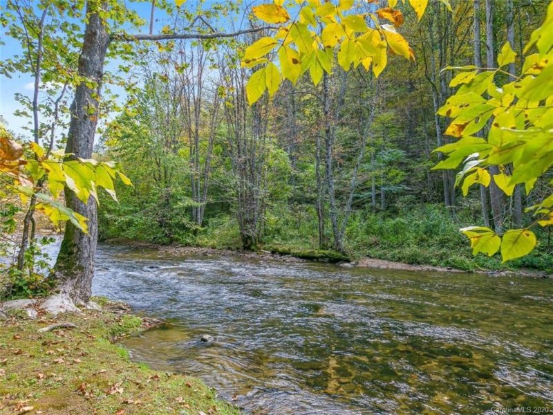 99999 Sunnyside Drive