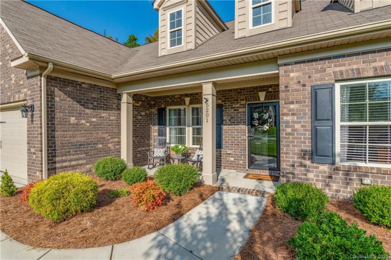 Property image 3 at 5201 Poplar Knoll Drive, Matthews, NC 28105