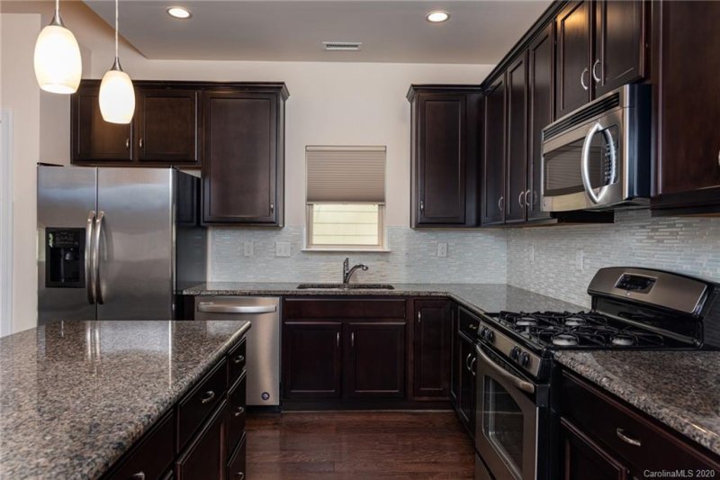 Property image 3 at 131 Aztec Circle, Mooresville, NC 28117