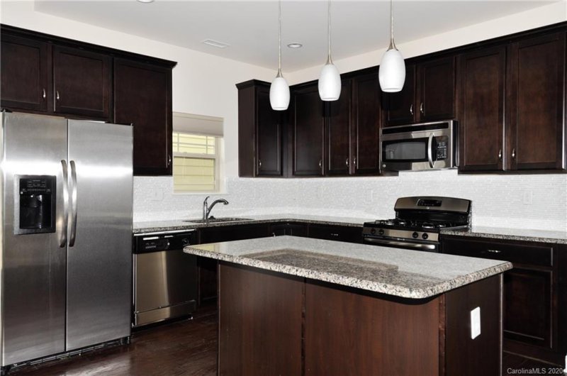 Property image 4 at 131 Aztec Circle, Mooresville, NC 28117