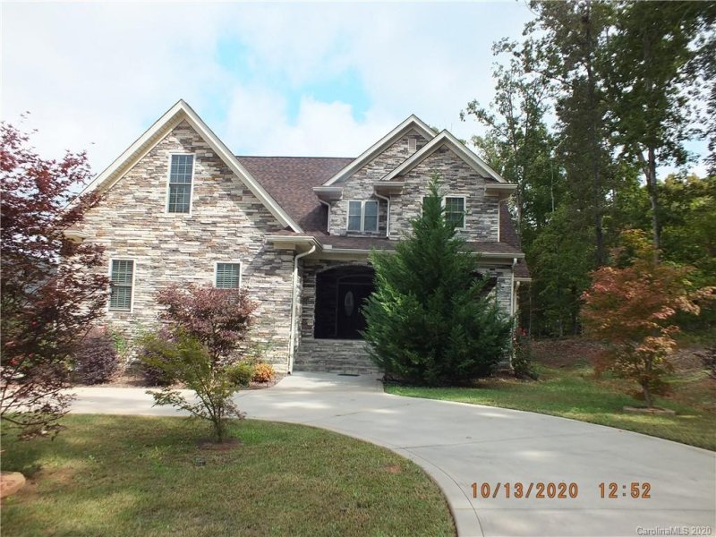1101 Ruthburn Court