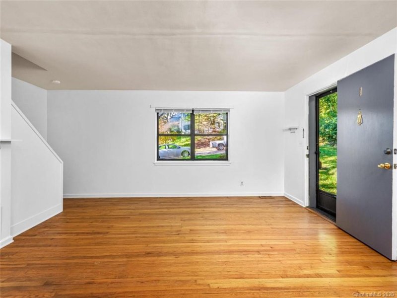 Property image 2 at 615 Biltmore Avenue, Asheville, NC 28803