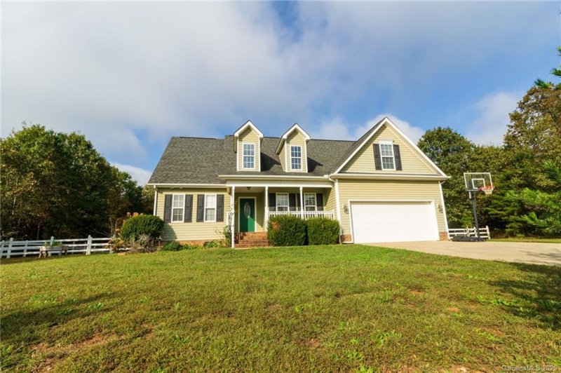 Property image 3 at 2114 Pinnacle View Drive, Kings Mountain, NC 28086