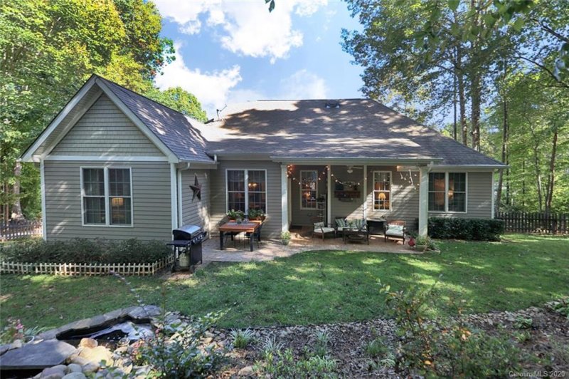 Property image 2 at 8368 Paso Fino Lane, Catawba, NC 28609