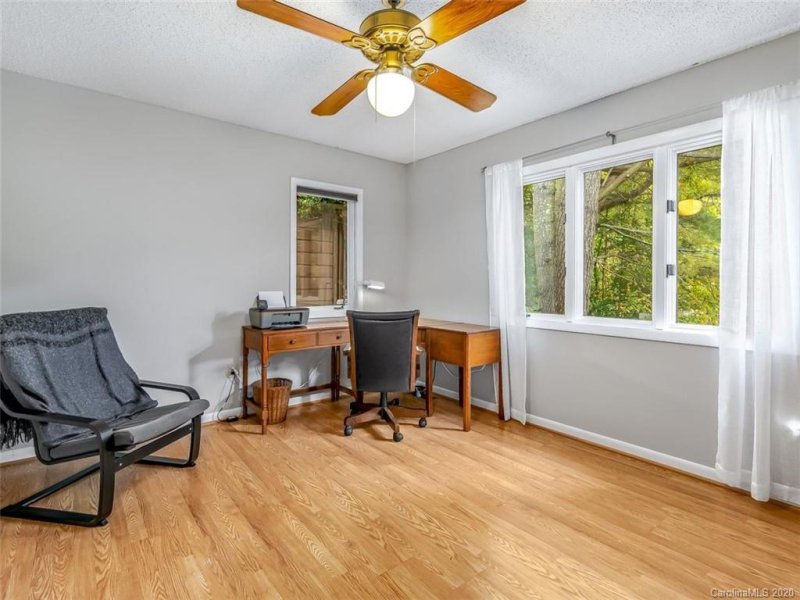 Property image 4 at 106 Woodfield Drive, Asheville, NC 28803