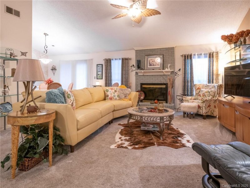 Property image 3 at 6113 Martin Lake Road, Charlotte, NC 28227