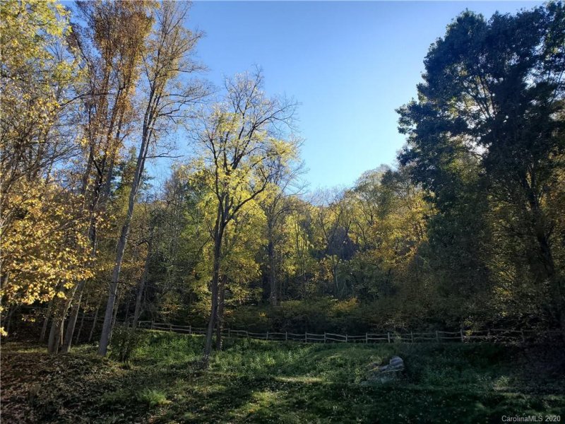 Property image 4 at 109 Saranac Lane, Waynesville, NC 28785