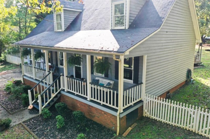 Property image 2 at 250 Hillsboro Road, Taylorsville, NC 28681