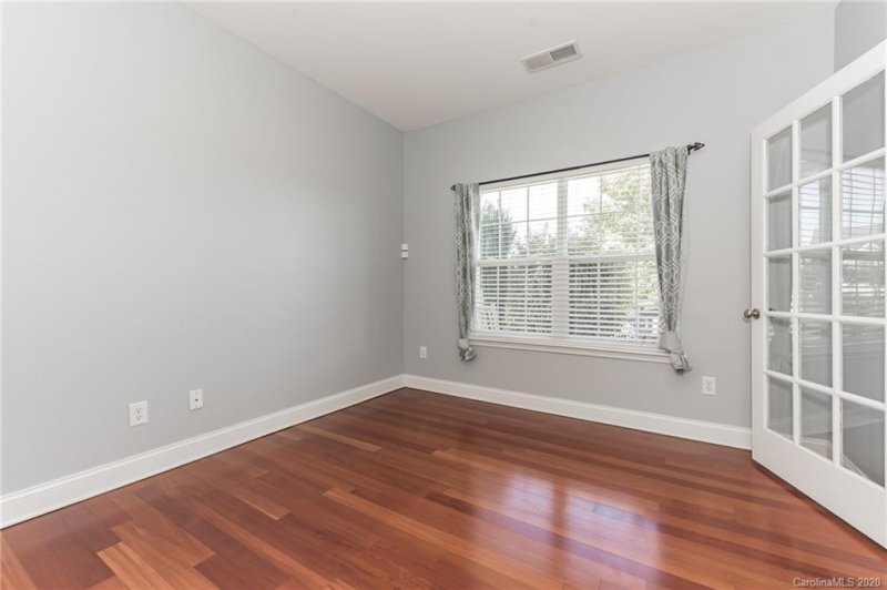 Property image 4 at 5031 Orchard Park Drive, Hickory, NC 28602