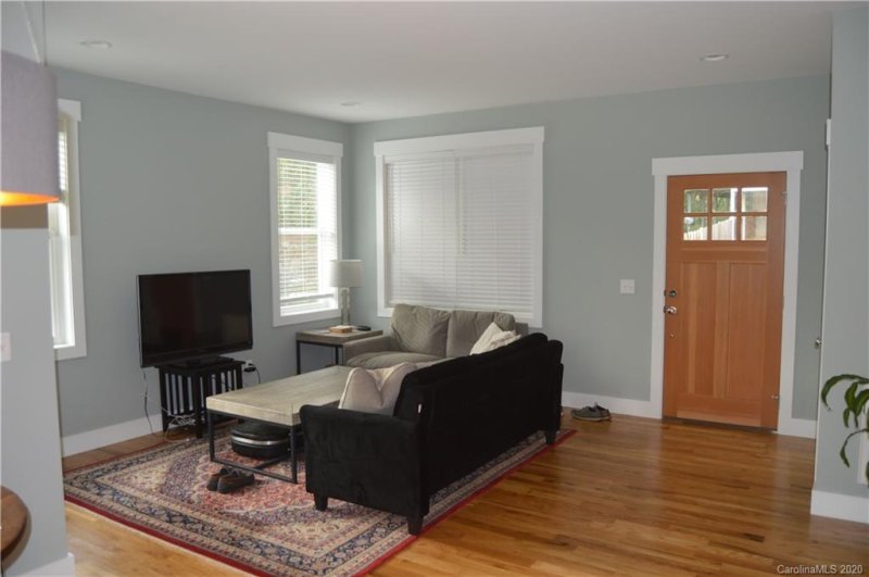 Property image 2 at 82 Pine Cone Drive, Asheville, NC 28805