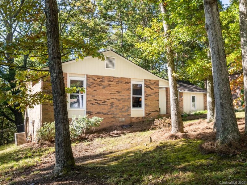 Property image 2 at 451 Creekside Drive, Asheville, NC 28804